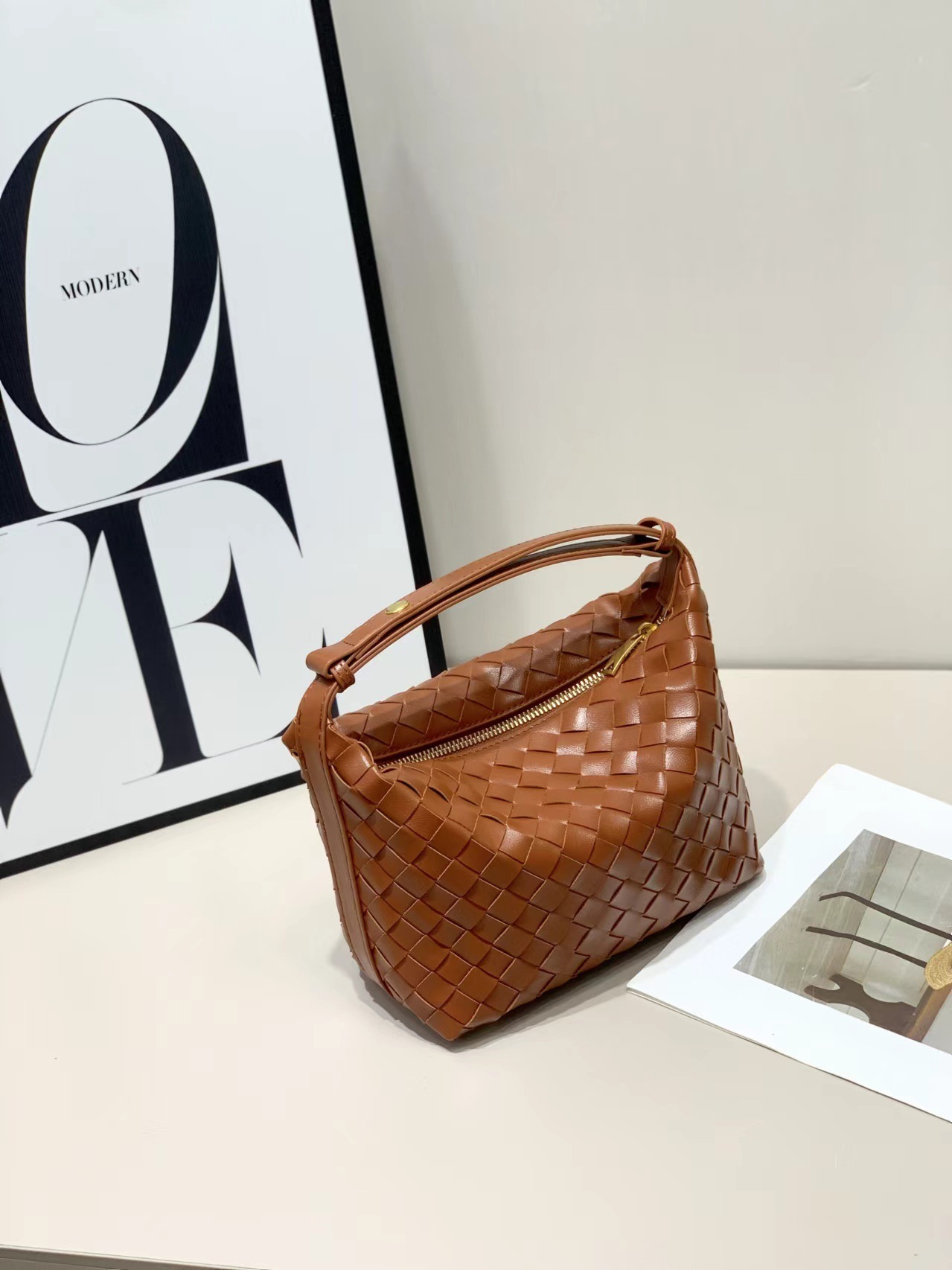 Luxury Designer Handbag Cross-border Fashion Multifunctional Woven Bag New Retro Designer Bag Fashionable Armpit Bag Shopping Basket Women's Bag