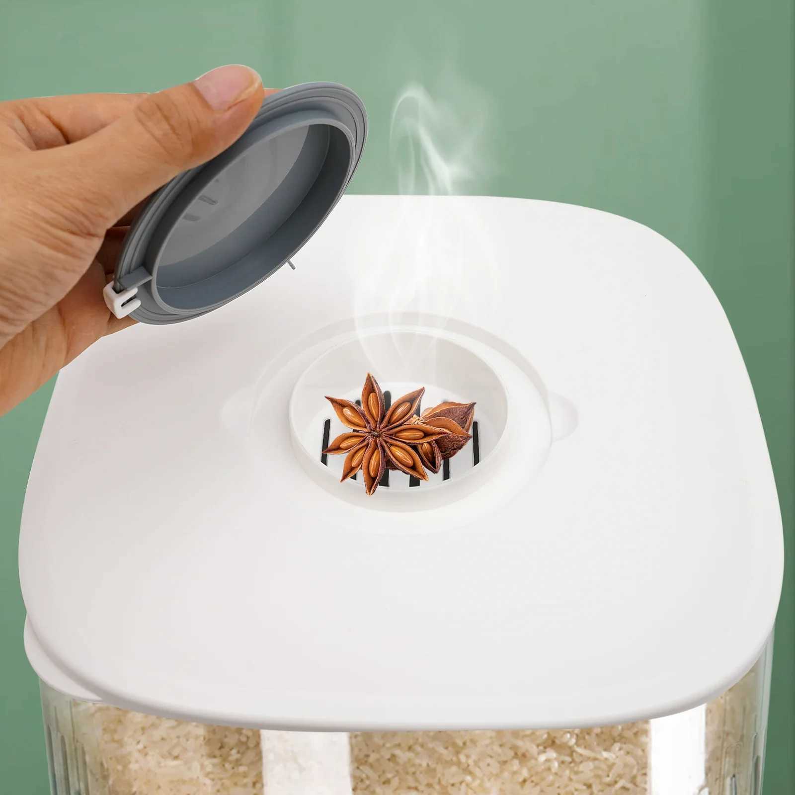 22Lbs Rice DispenserLarge Sealed Grain Storage Container with Rice Cup Food Dispenser Kitchen Organizer for Rice Beans Grains Y251126