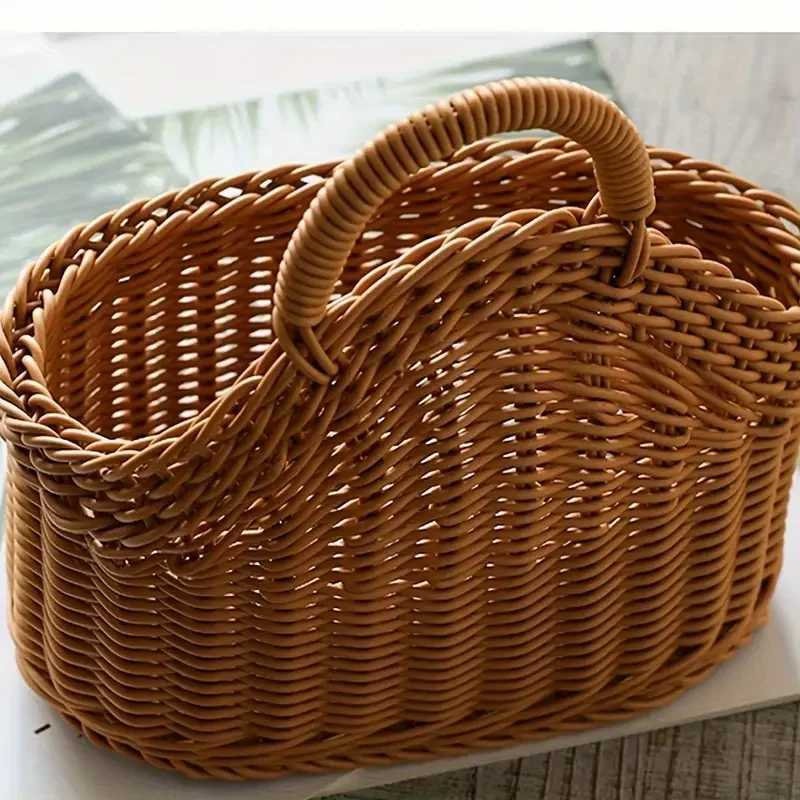 Wall Mounted Vegetable and Fruit Basket Simulated Rattan Hanging Basket Plastic Wall-mounted Hanging Basket Home Decoration Y251126