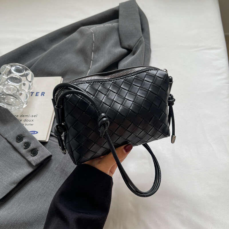 2025 New Fashion Woven Crossbody for Women, Casual Korean Style Chic Single Shoulder Pillow Bag