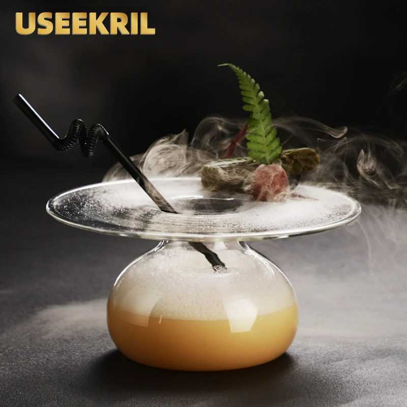 UFO Shaped Creative Cocktail Glasses Restaurant Hotel Molecule Cocktail Glass UFO Dry Ice Art Decorate Dish Sashimi Plate C251126