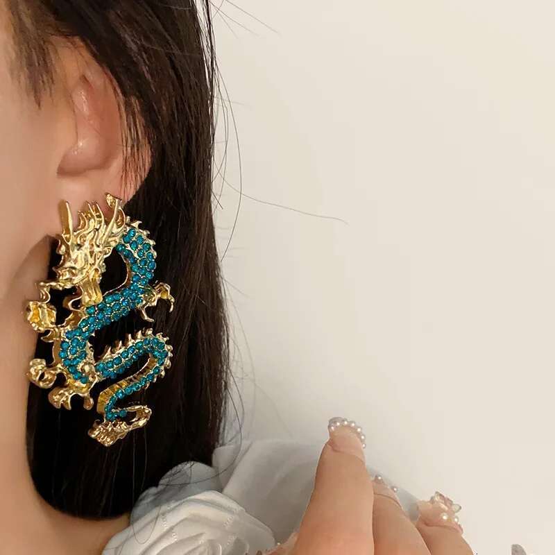 Inlaid Rhinestone Dragon For Women Vintage Ancient Fashion Drop Earrings Statement Jewelry Wholesale