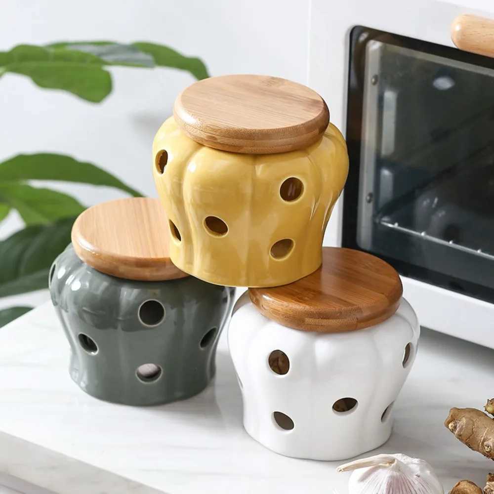 Ceramic Kitchen Storage Jar Pumpkin Shape Food Storage Spice Storage Jar Garlic Ginger Storage with Lid Candle Lampshade Kitchen Y251126