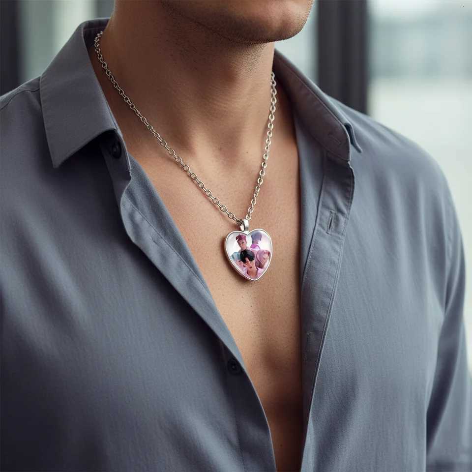 KPop Demon Hunters Heart Necklace - Rumi Zoey Mira Anime Film Alloy Jewelry Pendant for Fans Gifts Z251126