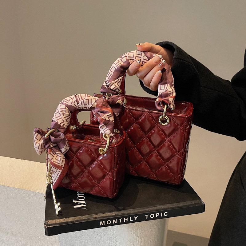 2025 New Chanel-Style Quilted Embroidery Crossbody Bag - Elegant Lady Dior Inspired Shoulder Handbag, Trendy Niche Design