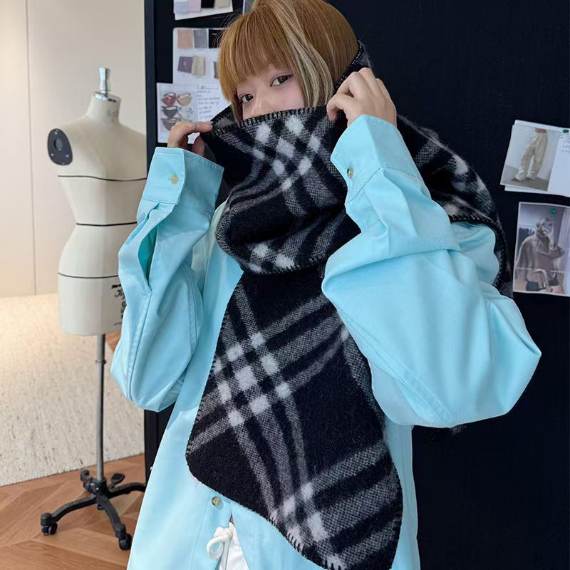 T564 plaid scarf women's autumn and winter new Korean style atmosphere warm plaid neck scarf