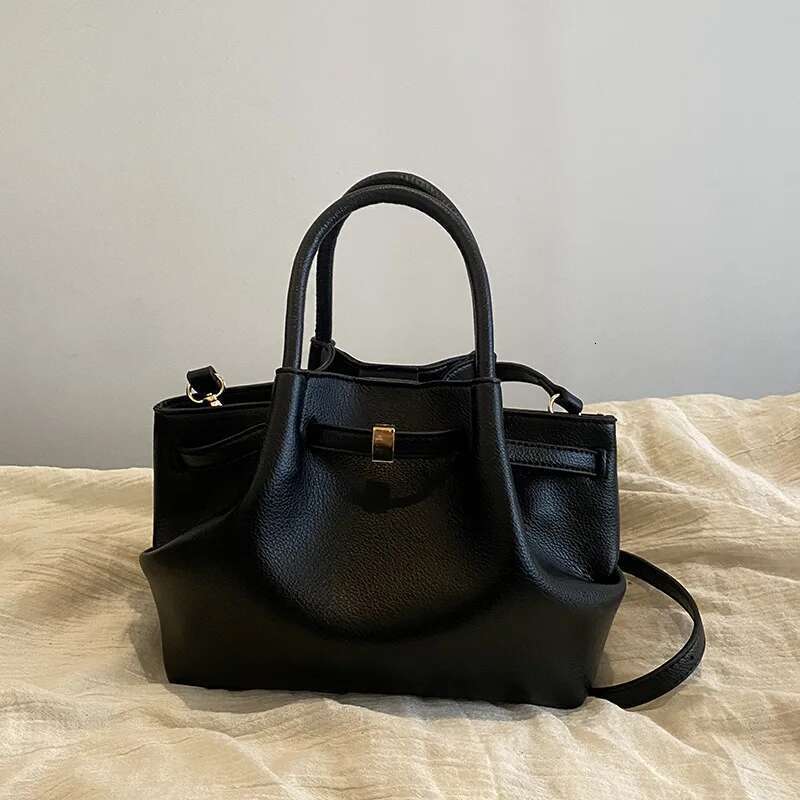 Premium Sense Underarm Women 2025 New Design Retro Fashion Tote Large Capacity Shoulder Bag Designer Handbag