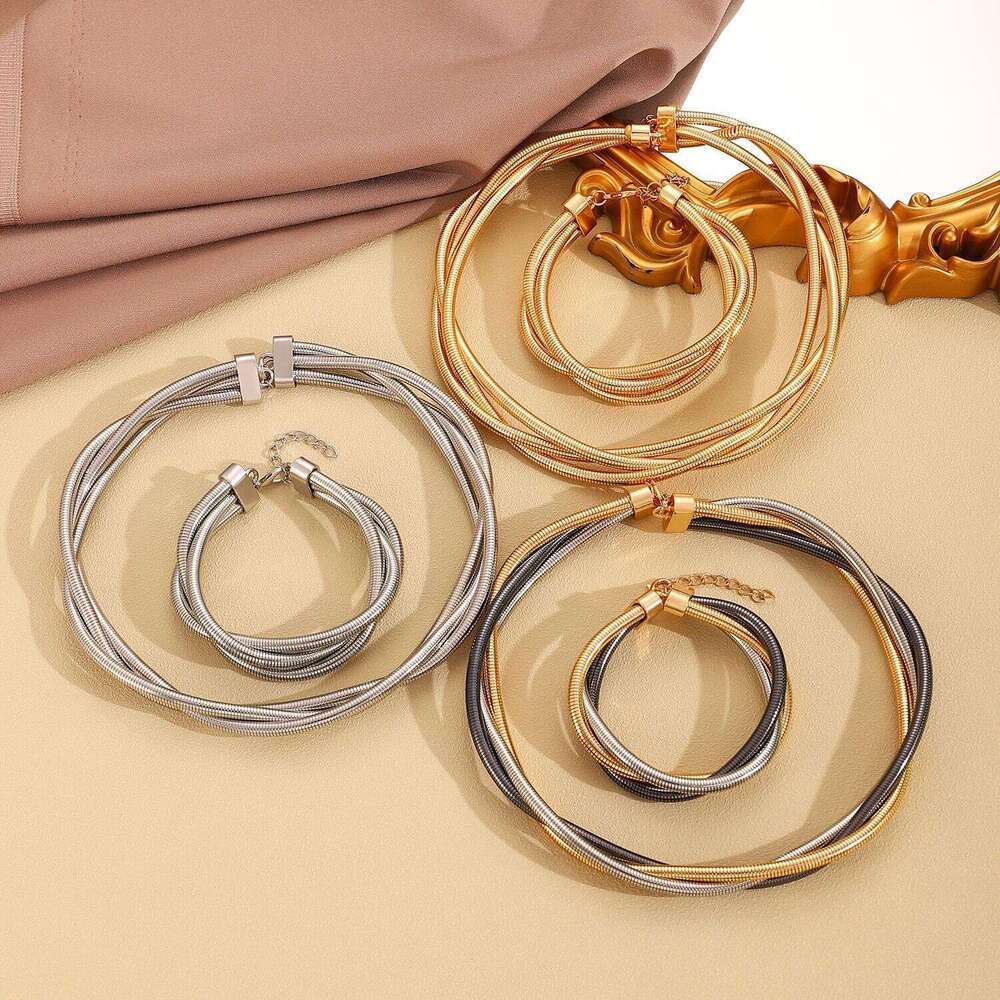 Exaggerated multi-layer Fried Dough Twists metal New 2025 short choker collar chain necklace accessories