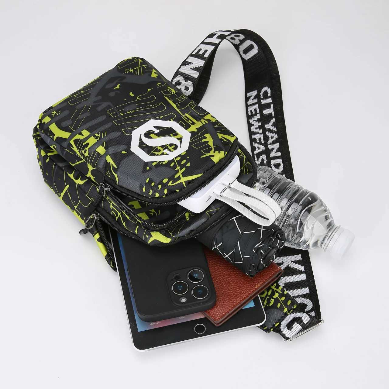 Trendy and Fashionable Unisex Chest Bag Versatile and Stylish Womens Waist Bag Large Capacity Chest Bag for Daily WearT251126