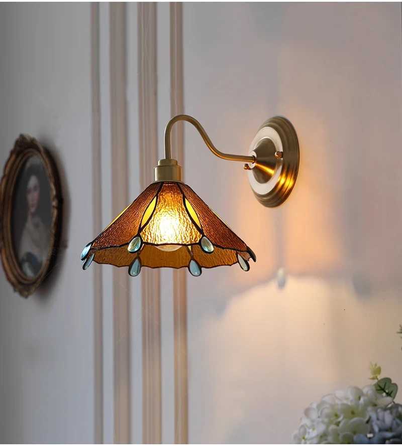 New Retro Copper Tiffany Wall Lamp Simple Reading Light Hanging Villa Bedroom Corridor Living Room Decorative Light Chandeliers M251126