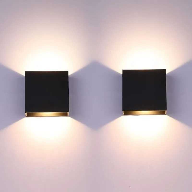 LED Wall Light with Hard Wire Connection Adjustable Up and Down Mini Metal Material Suitable for Decoration Bedrooms Corridors M251126