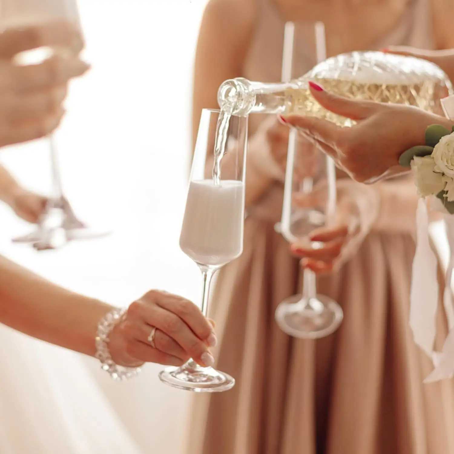 2 Pieces Luxury Crystal Champagne Flutes - Exquisite Stem Wine Glasses for Fall Celebrations Home Bars and Cocktail Parties C251126