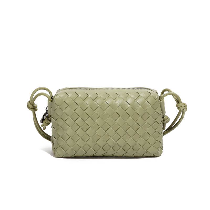 2025 New Solid Color Knitted Shoulder Bag Fashion Handbag Trendy Small Square Bag Compact Large Capacity Diagonal Cross Women Bag