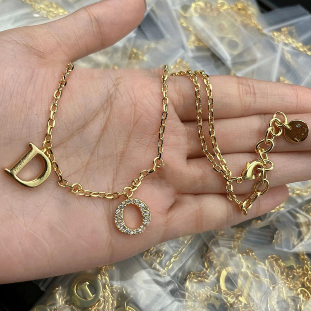 Pendant Necklaces Pendant Necklaces D Letter Lady Designer Necklace Gold titanium Steel High end Elegant Pendant Stainless Women designer jewelry gift AA