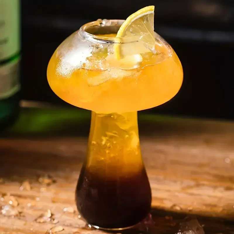 Creative Mushroom Cocktail Glass Cups Transparent drinks Beer Wine Glasses Coffee Cups Drinkware for Bar Parties Home Drinking C251126