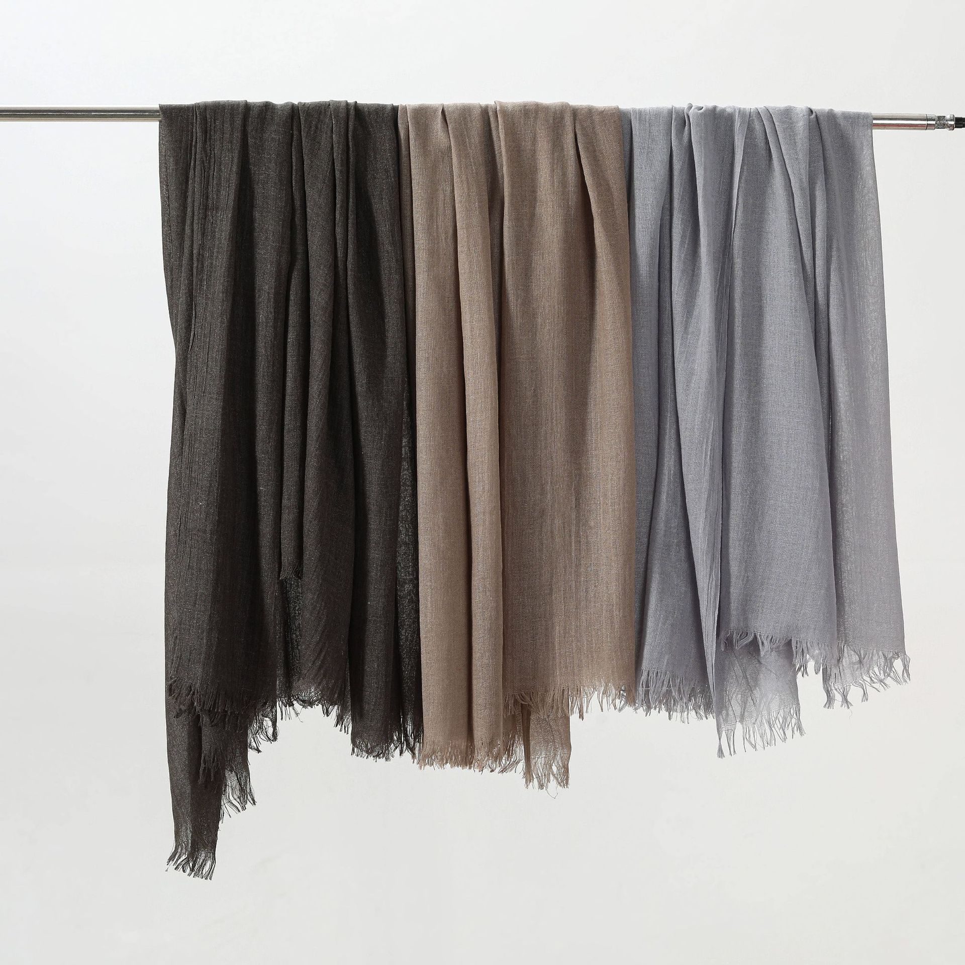K522 New solid color cotton and linen scarf for women high-grade silk scarf gauze sunscreen headscarf artistic beach towel neck scarf large shawl