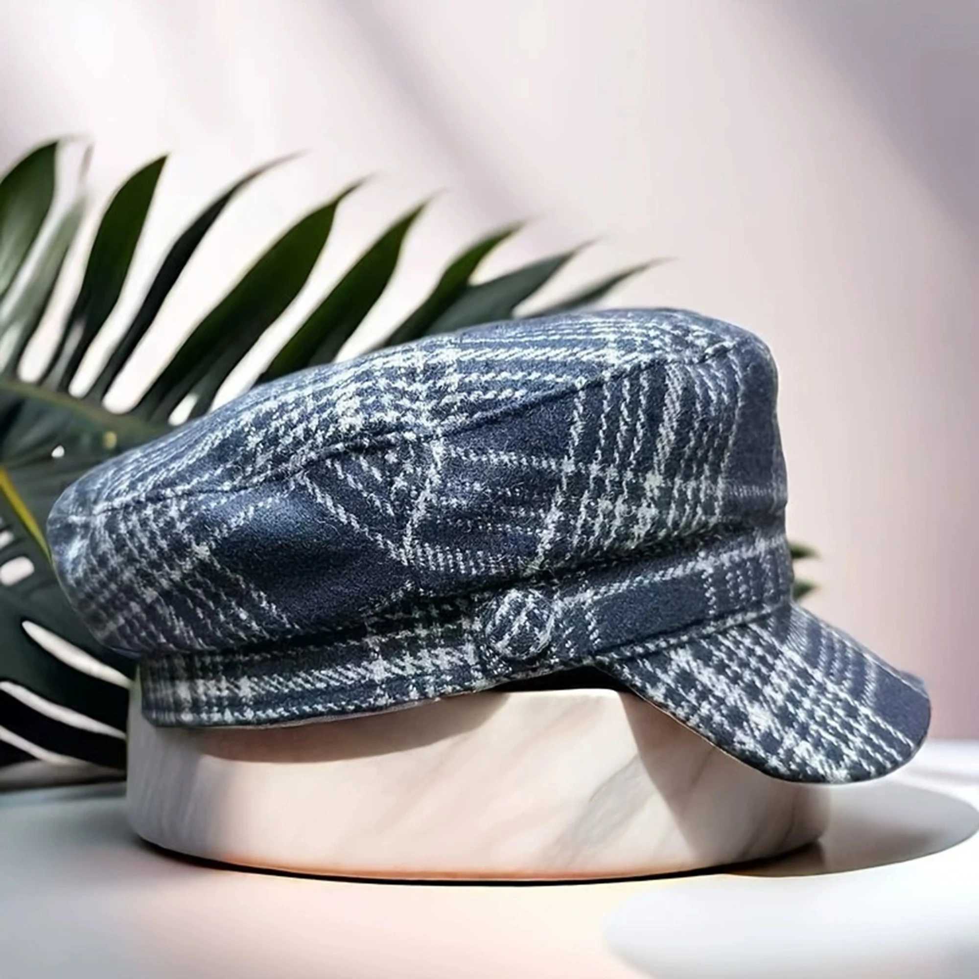 Stylish Women s Plaid Berets Hats for Chic Outdoor Adventures and Casual Daily Wear with a Vintage Twist J251125
