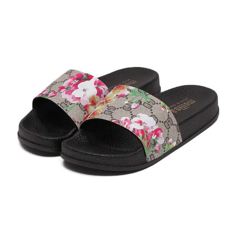 Free shipping designer Summer flat flip-flops, versatile, thick soft-soled, anti-slip, floral fabric and leather beach flip-flops for women