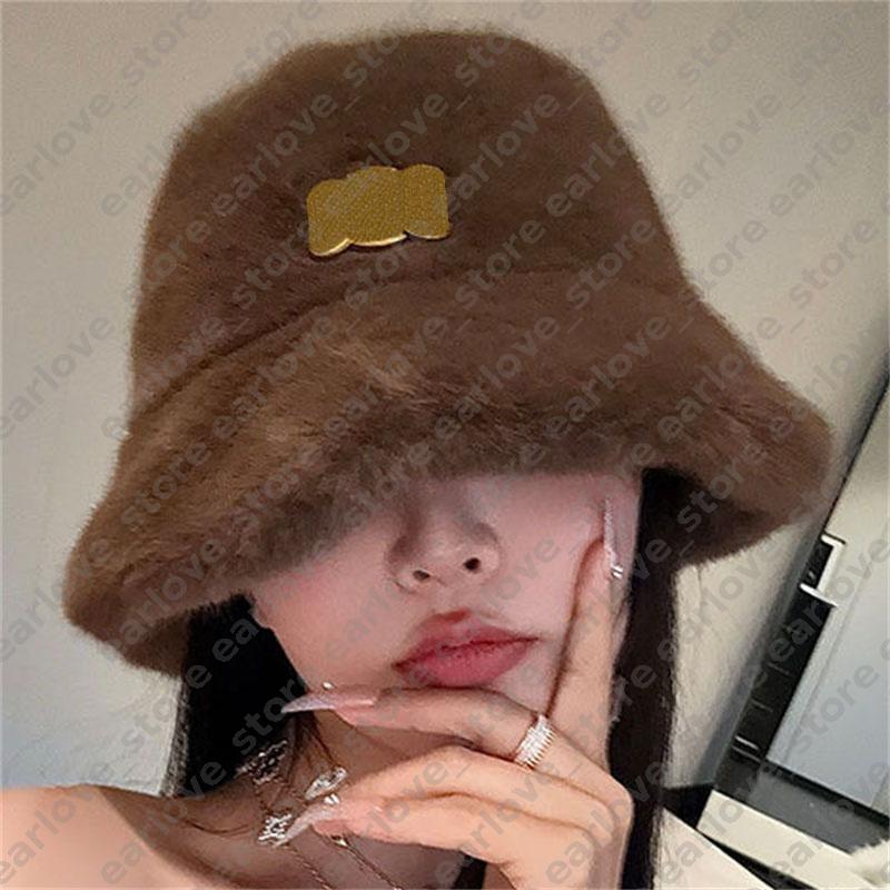 Designer Bucket Hat For Women Luxury Furry Caps Mens Winter Warm Wide Brim Bucket Hats Fashion Beanies Teddy Fisher Hats Woman Bonnet