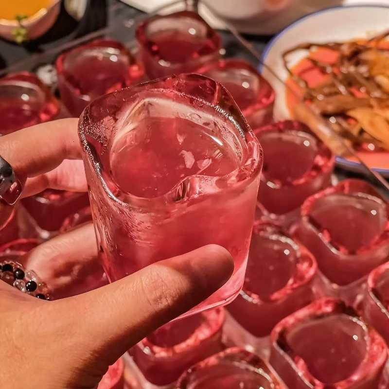 2pcs 45ml Glass Cups Love Shaped Cocktail Glass Creative Wine Glasses Bar Transparent Drinking Glasses Personzed Shot Glass C251126