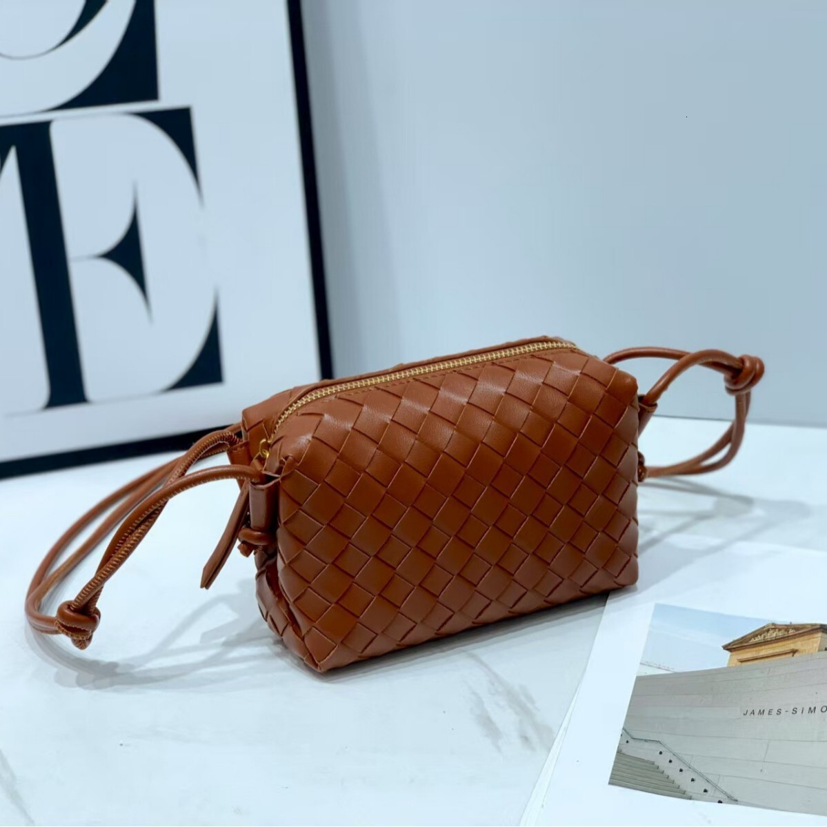 Designer Handbag Luxury New Woven Bag Phone Bag Single Shoulder Crossbody Camera Bag Adjustable Drawstring Small Square Bag Underarm Women's Bag