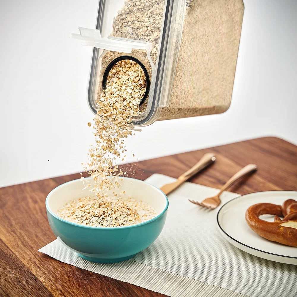 Clear Plastic Cereal Dispenser Airtight Food Storage Containers with Pour Spout Kitchen Pantry Organization 17 Cups Y251126