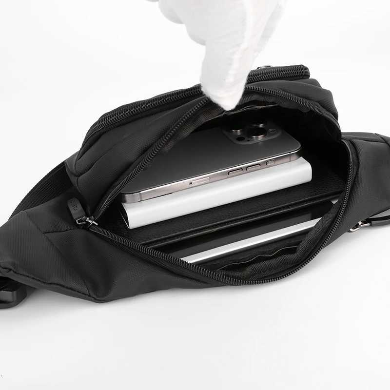 Mens Waterproof Outdoor Sports Bag Pouch Korean-Style Waist Fanny Pack Crossbody Male Banana Chest PackageT251126