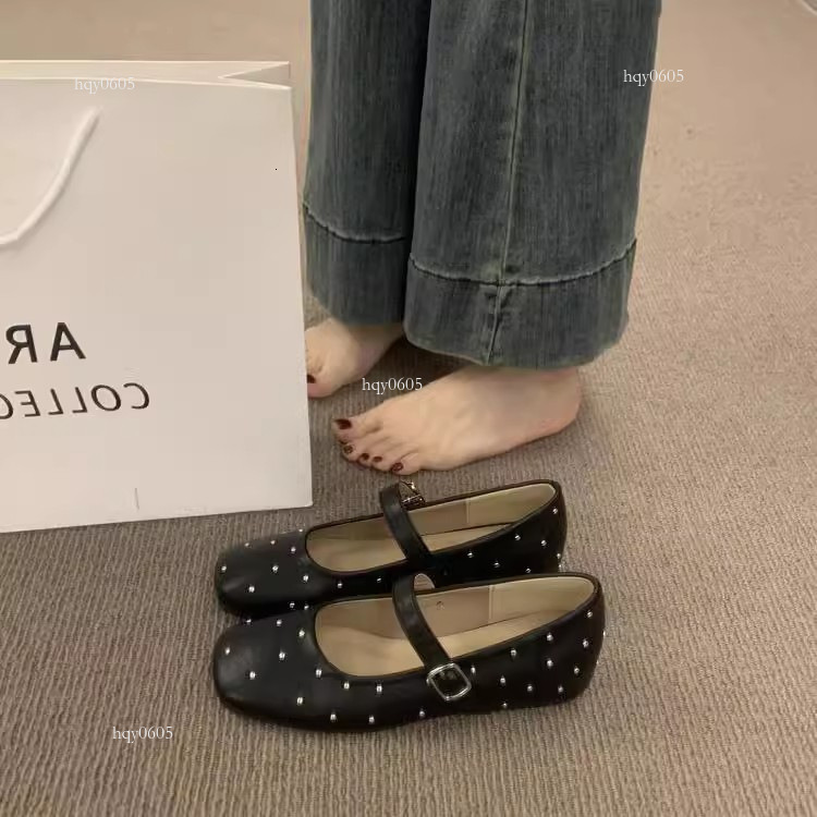 Top brand, high-quality new product designer, new 2025 spring Korean ballet troupe, rivet square toe flat bottomed single button high rise shoes, fash