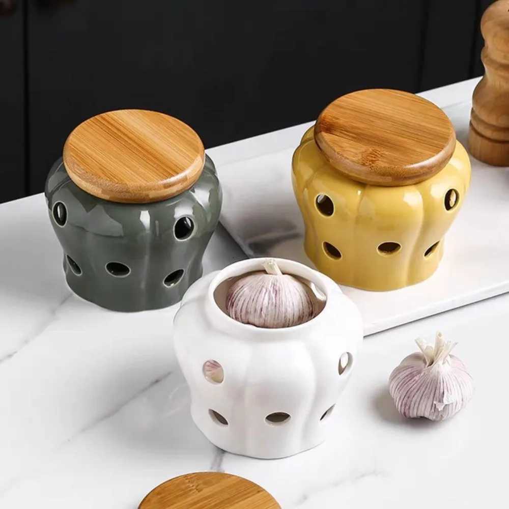 Ceramic Kitchen Storage Jar Pumpkin Shape Food Storage Spice Storage Jar Garlic Ginger Storage with Lid Candle Lampshade Kitchen Y251126