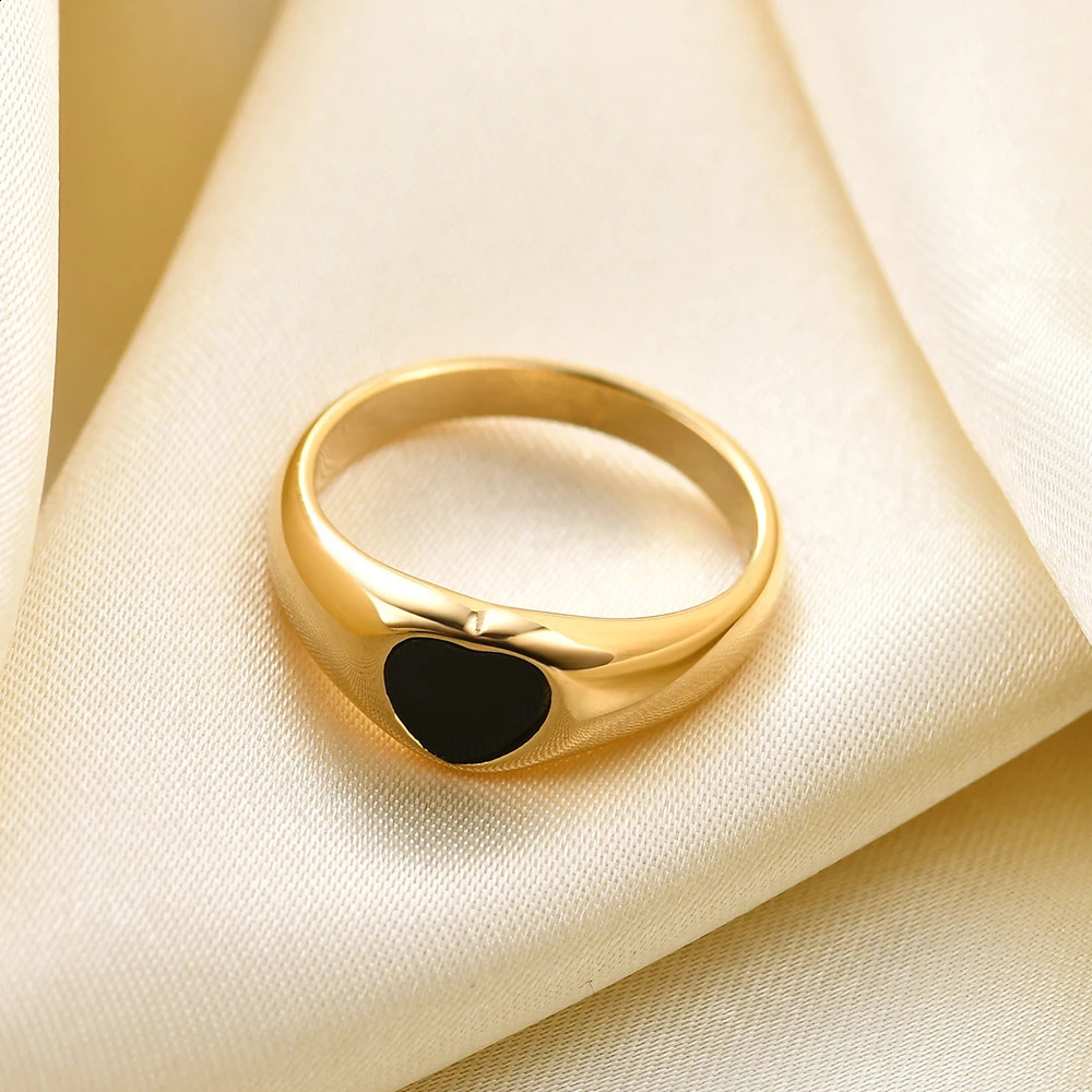 Black Enamel Statement Heart Pinky Ring For Women Valentine Day Gift Stainless Steel White Shell Anillo Mujer Jewelry Accessory 250425