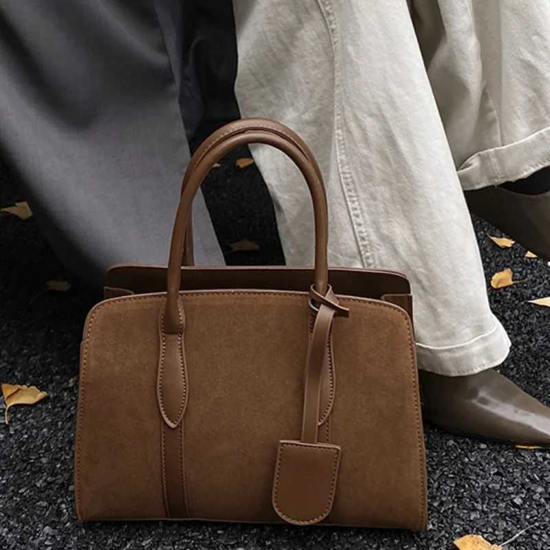 Designer Vintage Suede Wens Handbag High Quality Zipper Crossbody Bag With Removable Strap Fi Cmuter Briefcase Bag With Pendant Y251125