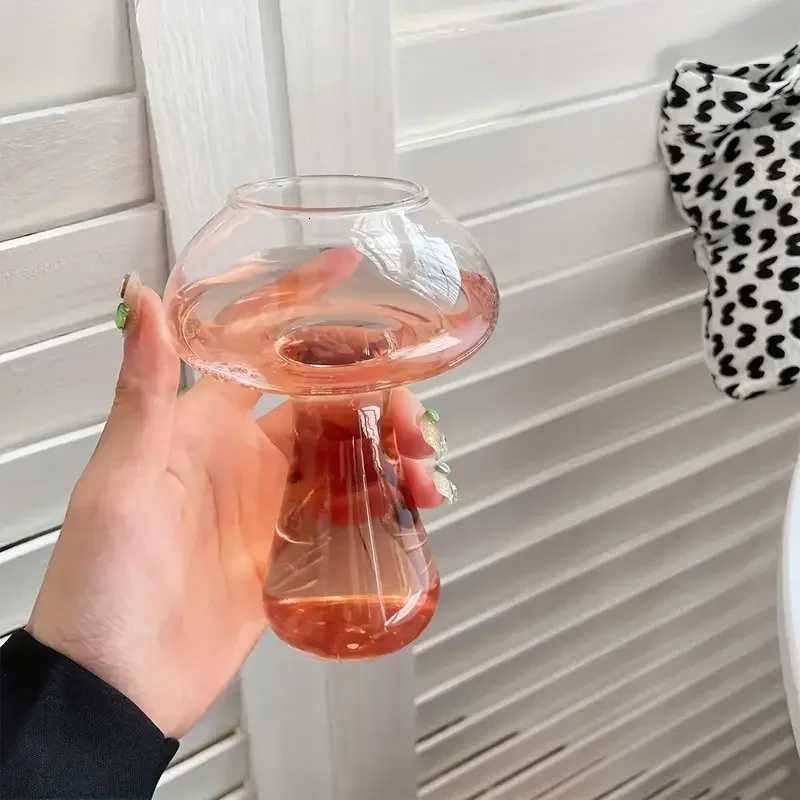 Creative Mushroom Cocktail Glass Cups Transparent drinks Beer Wine Glasses Coffee Cups Drinkware for Bar Parties Home Drinking C251126