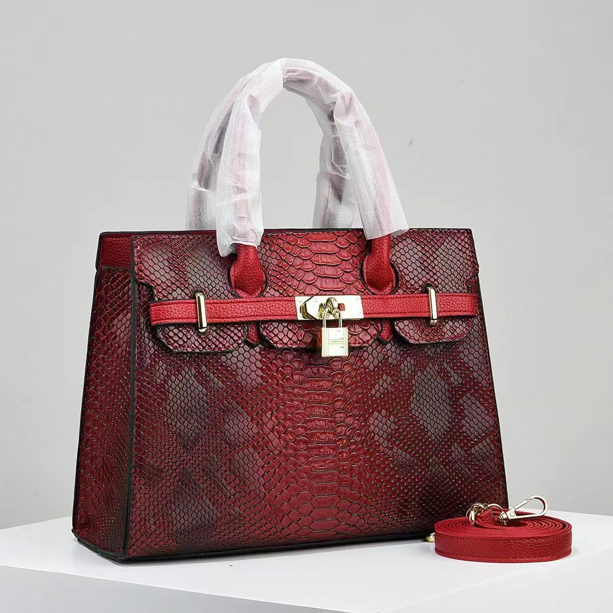 Luxury Tote Bag for Women - Stylish Snake Print Crossbody Bag (Free Shipping) - New Arrival Designer-inspired Handbag