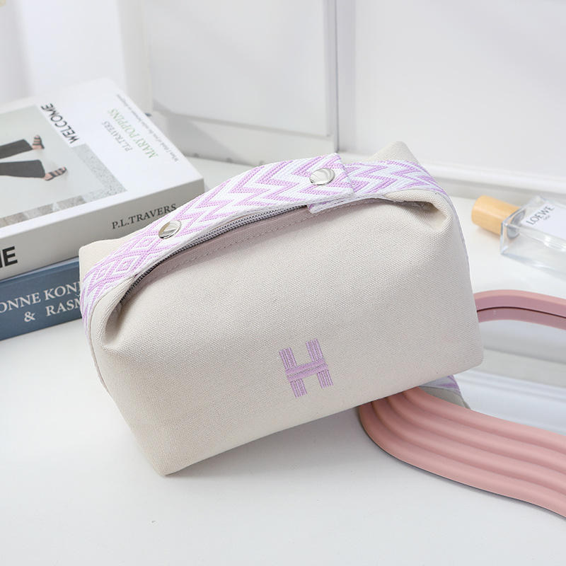 Canvas makeup pouch, luxurious waterproof cosmetics bag, large-capacity toiletry bag, portable storage pouch, travel toiletry organizer, essential car