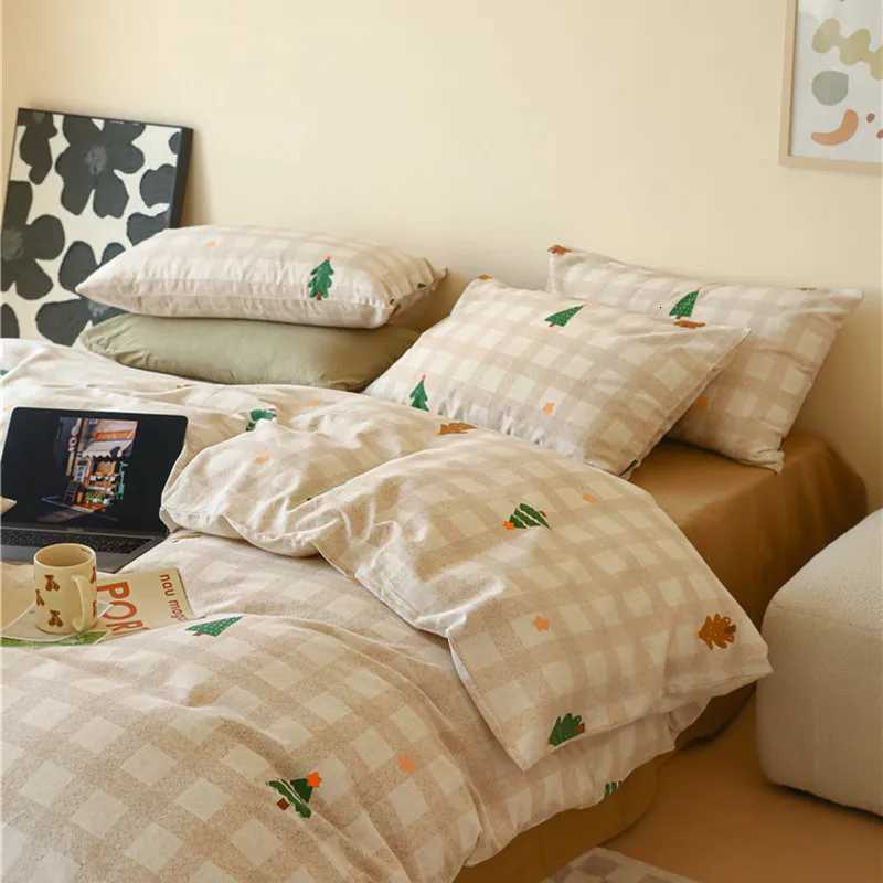 Christmas 100 Cotton Duvet Cover Christmas Tree Print Quilt Cover Soft Bedding 160x210 Comforter Cover housse de couette No Pillowcase Y251126