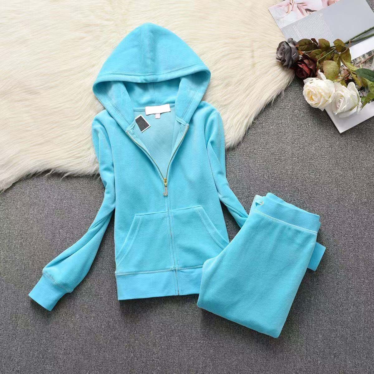 Tracksuit Women Two-Piece Set Velour Sweatshirt Hoodie & Jogging Pants - Casual Sportswear for Spring and Autumn C260312