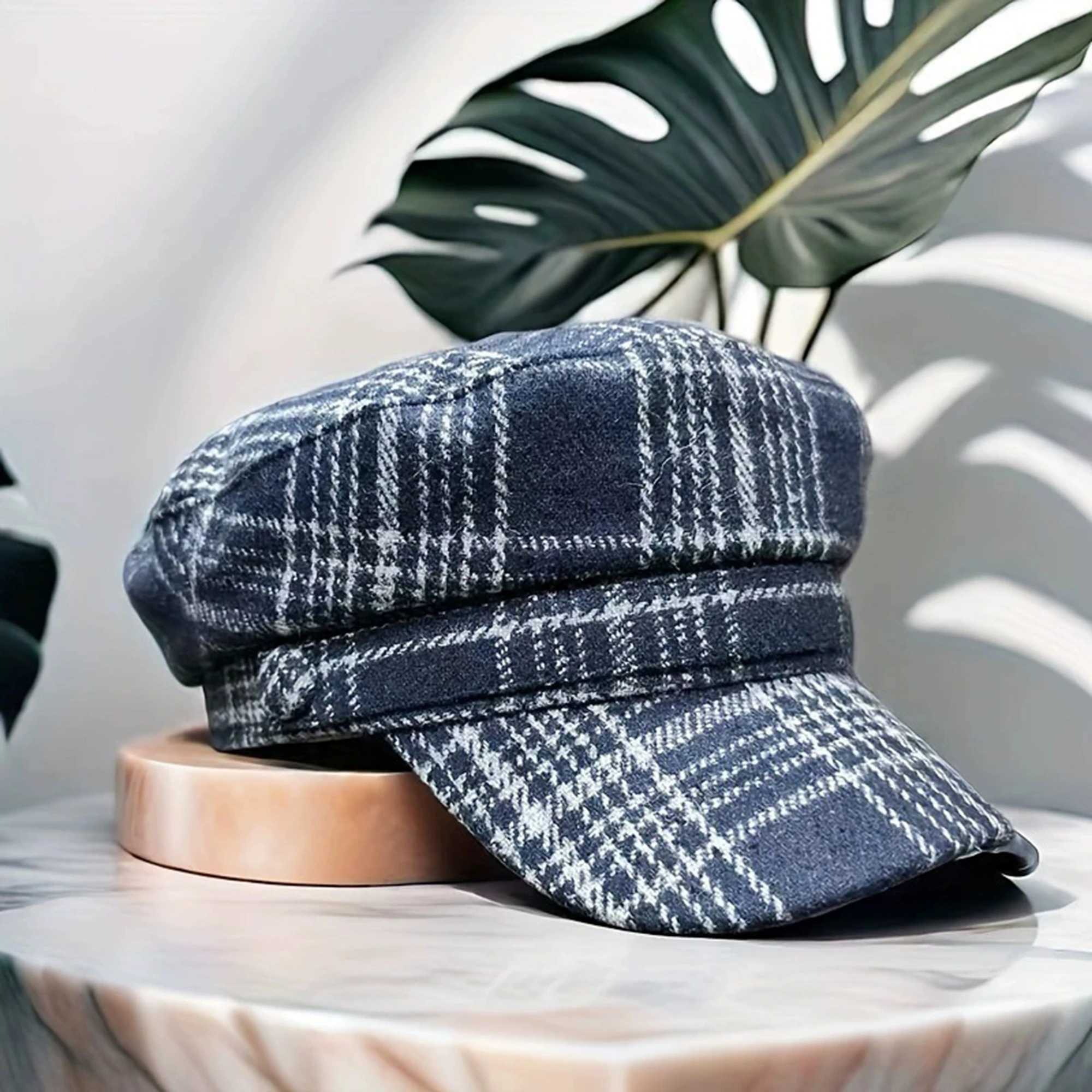 Stylish Women s Plaid Berets Hats for Chic Outdoor Adventures and Casual Daily Wear with a Vintage Twist J251125
