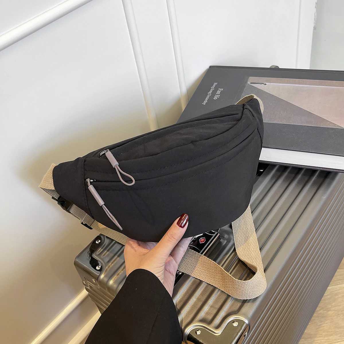 Fanny Pack Half Moon Womens Chest Bag Large Capacity Sling Bags Crossbody Bag Multifunctional Waist Bags TravelT251126