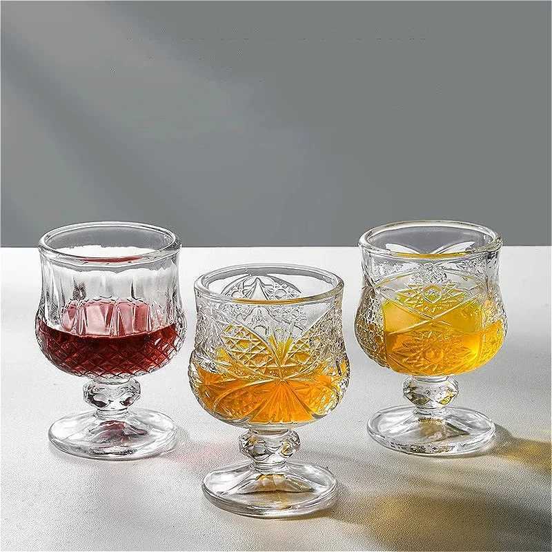 50ml High End Carved Cocktail Glass Retro Glass Cup Red Wine Cup Personzed Sweet Wine Cup Transparent Bar Exquisite Glassware C251126