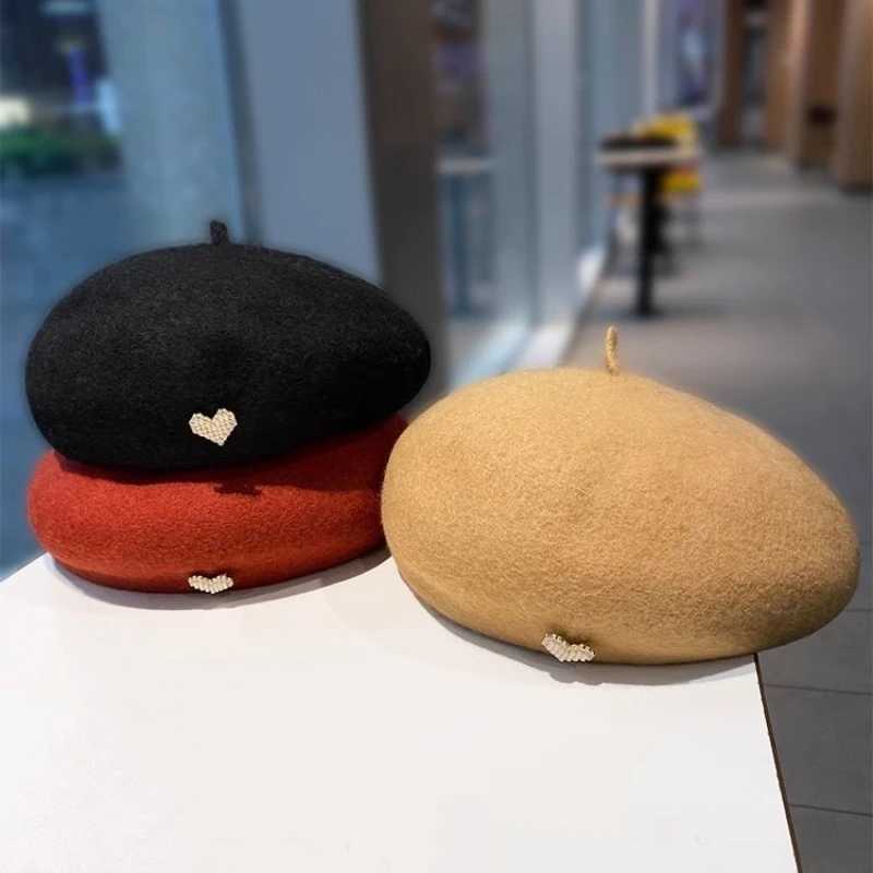 Women Autumn Winter Metal Heart Decor Thickened Warm Wool Blend Beret Cap Fashion Daily Wear Casual Chic Style for Women J251125