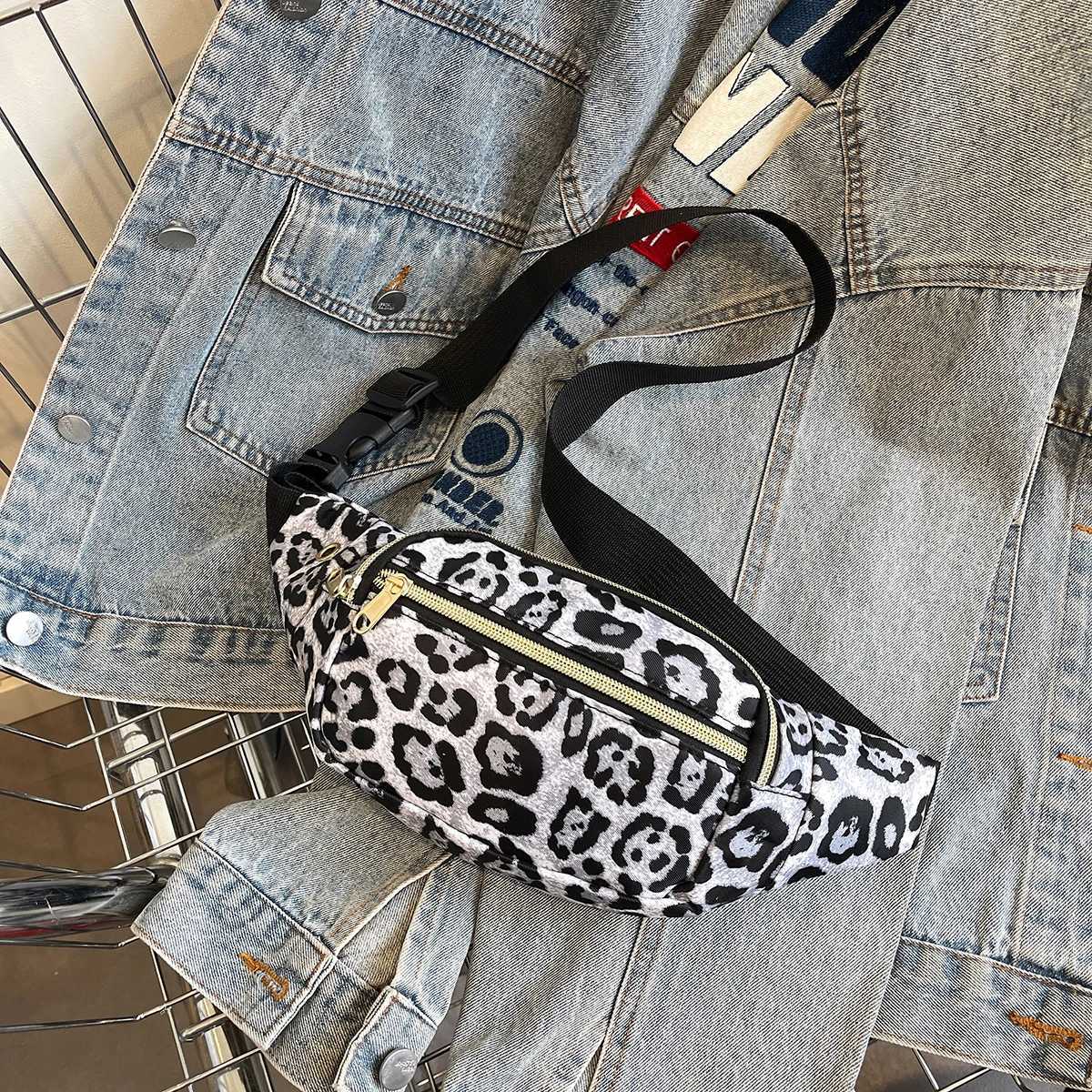 Fashion Leopard Print Waist Bag Street Trend Fanny Pack Woman Chest Pack Canvas Belt Bag Female Designer Shoulder Crossbody BagsT251126