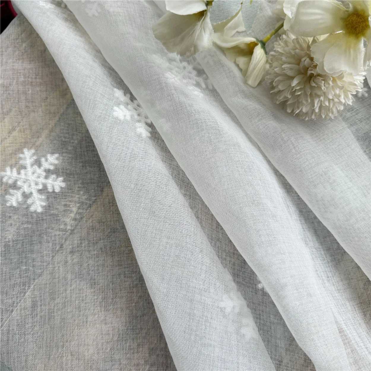 Curtain Christmas Christmas Home Decor White Romantic Snowflake Embroidery Tulle Curtain Imitation Linen Elegant Curtain For Living Room Bedroom Y2511