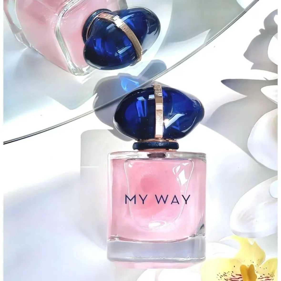 Long Lasting Fragrance 90ML High Quality Brand Perfume Natural Fruity Scent Woody Floral Body Spray Suitable for Dating C251126