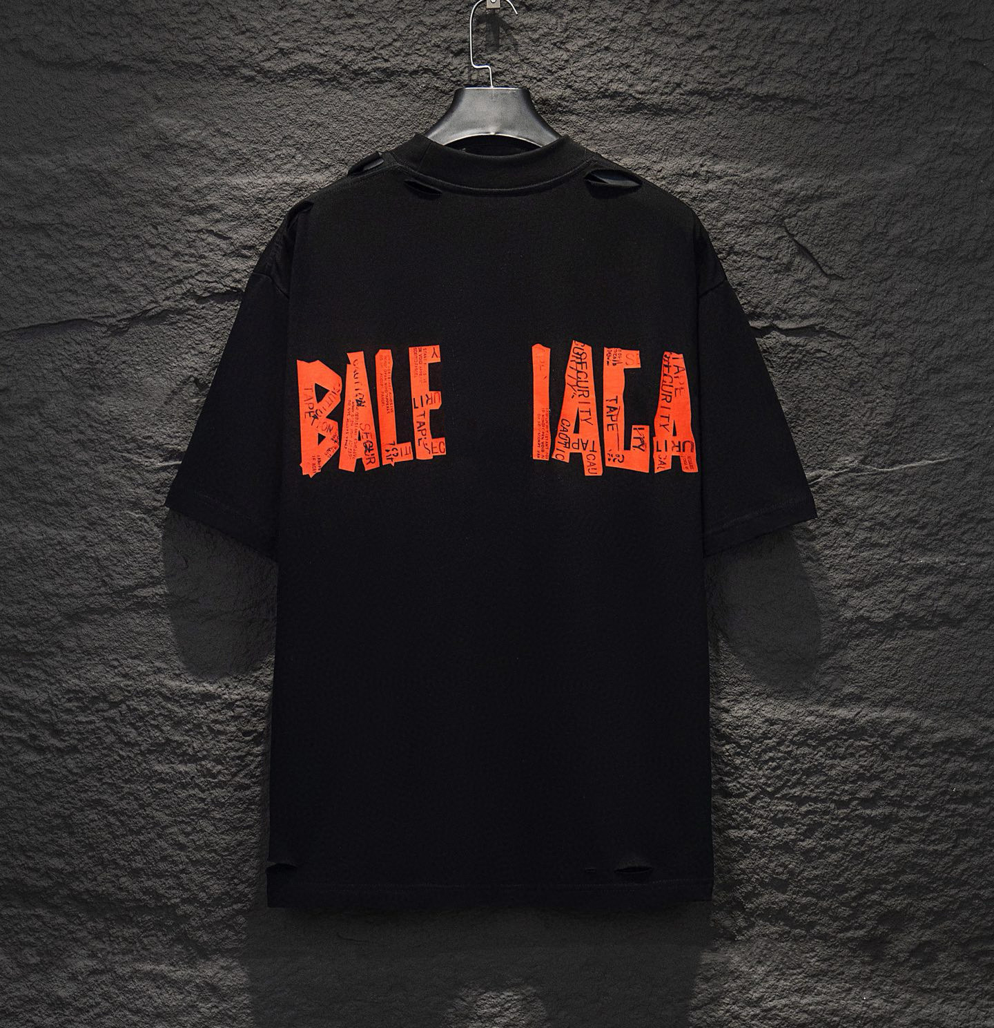 Men's Plus Tees & Polos Custom woven and dyed fabric with comfortable and soft texture. Embroidered graffiti letter on the chest, loose f3tg