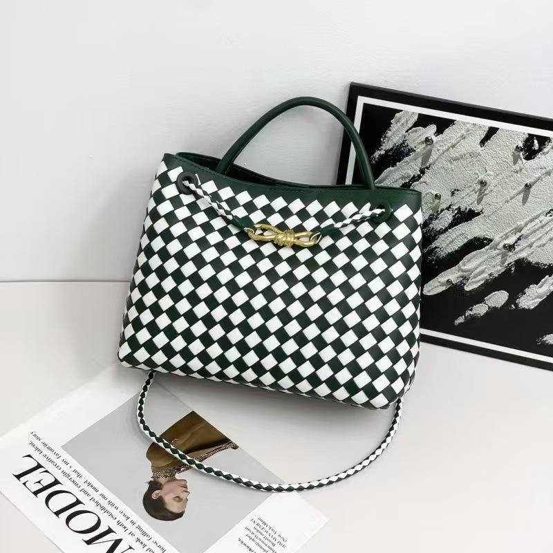 Designer Luxury Bag Butterfly Buckle Hardware Handbag For Women High-end New Style Women's Bag Color-block Denim Vintage Single Shoulder Crossbod