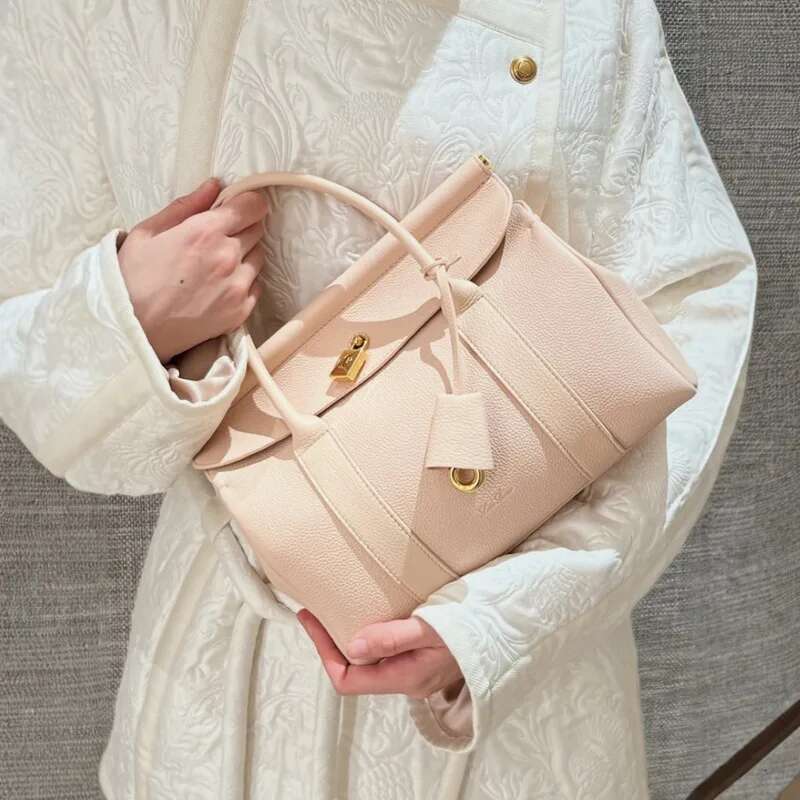 Designer Bag Designer Shoulder Bag New Style Leather Casual Crossbody Handbags For Women Exquisite Messenger Versatile Underarm Y2k