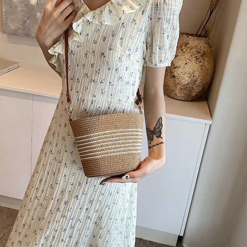 Grass Woven Bag New Summer Leisure Large Capacity Bucket Bag Fashion Seaside Vacation Woven Bag Vegetable Basket