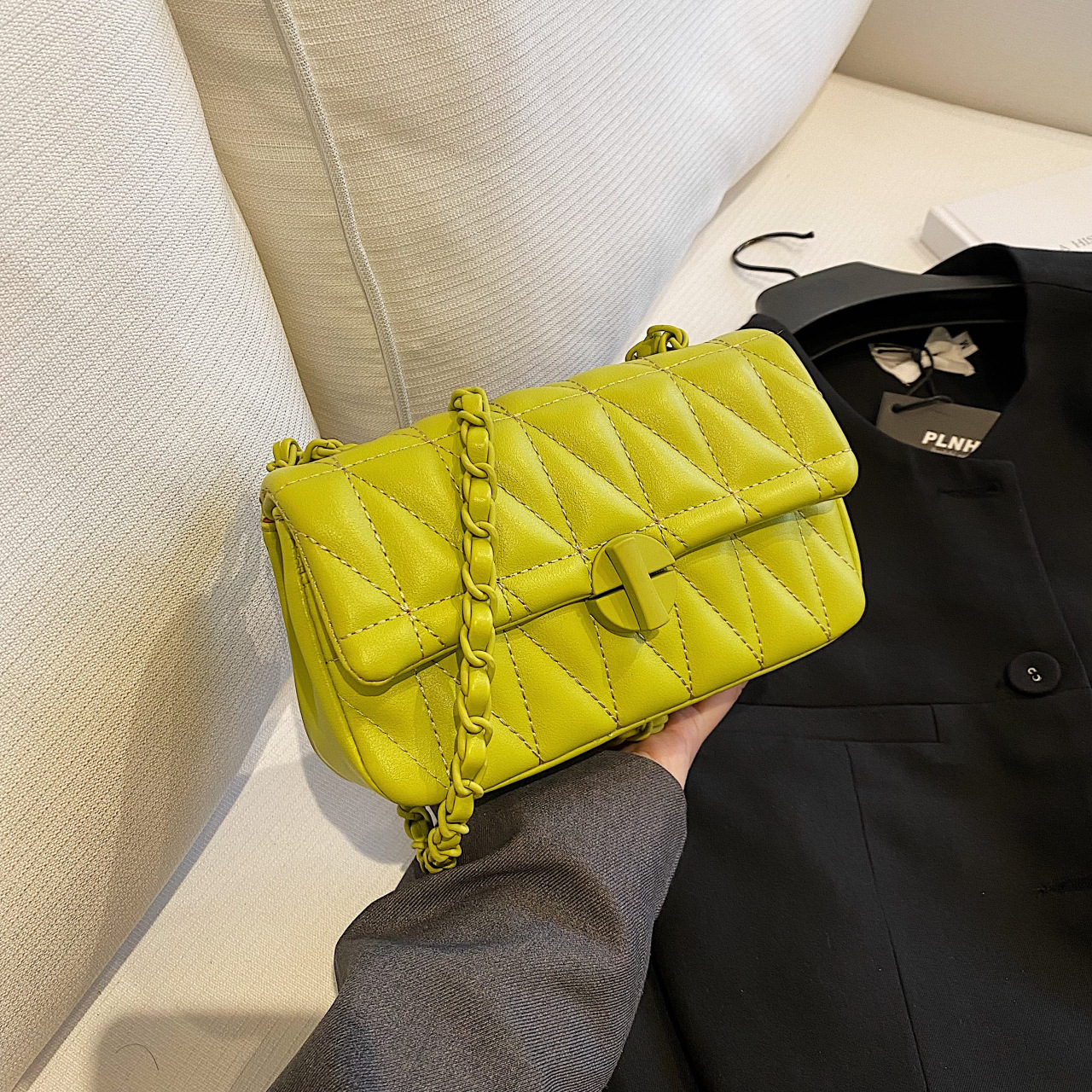 2025 Autumn New Quilted Diamond Square Bag PU Chain Strap Urban Minimalist Ins-Style Crossbody Shoulder Bag