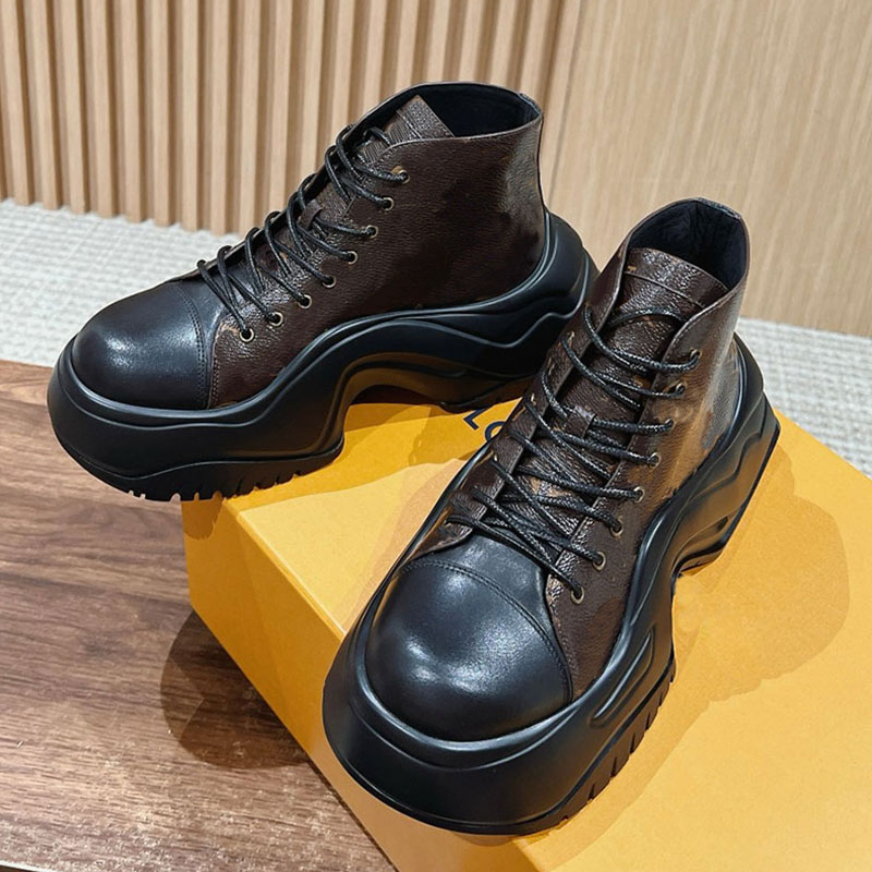 Luxury Chelsea Short boot Ankle Boots Designer shoe woman Runway Thick Soled Boots Womens leather flat Ladie Vintage Cowhide Fashion Boot booties knight boots