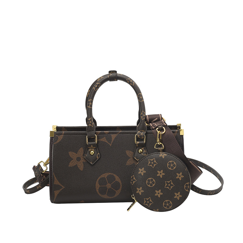 new Free delivery designer bag Fashionable comfortable simple handbag casual daily commuting bag